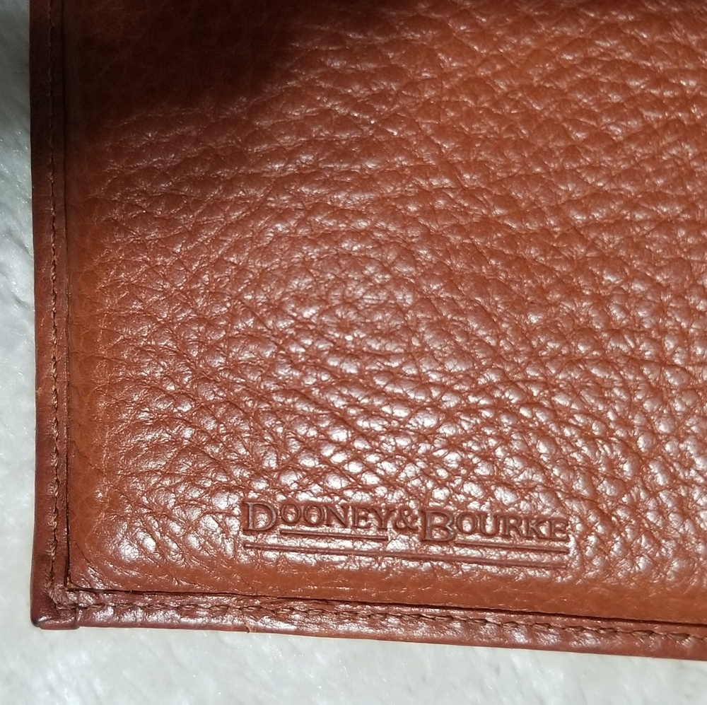 Dooney & Bourke Billfold/checkbook Black and Gold Wallet - Picture 7 of 13